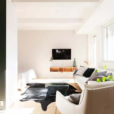 2ndhomes Stylish With Balcony Apartment Helsinki